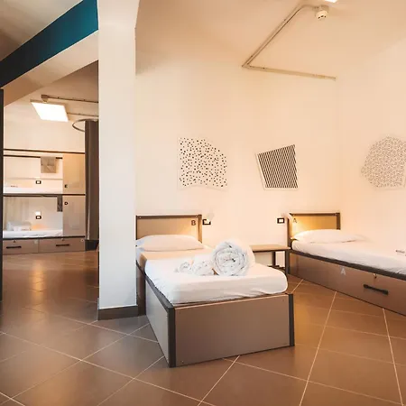 Auberge de jeunesse &
