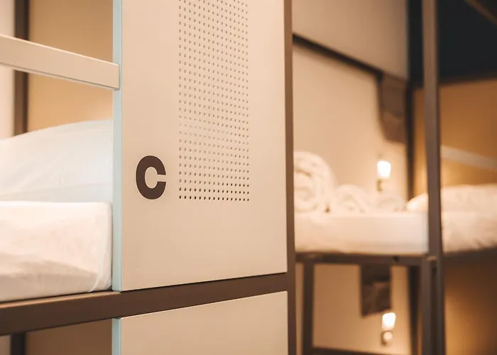 Hostel&rooms *