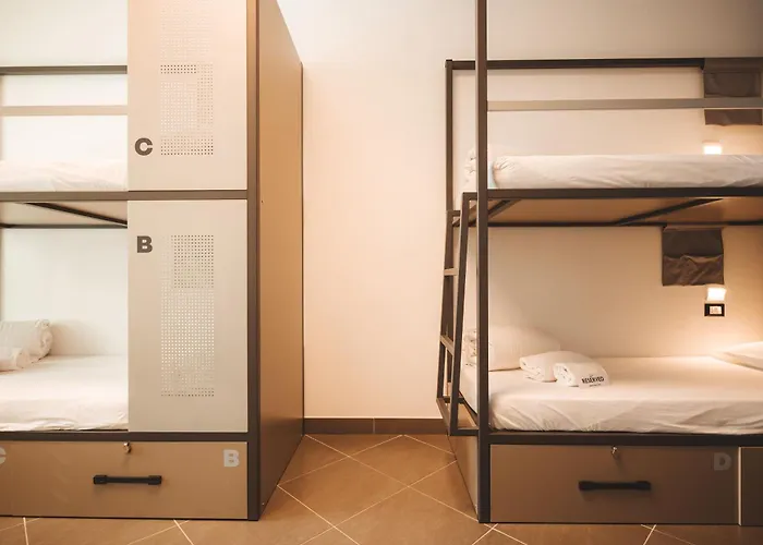 Hostel&rooms *