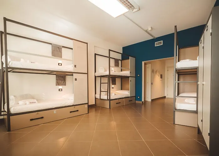 Hostal Hostel&rooms Lecco