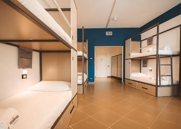 Hostel&rooms * Lecco