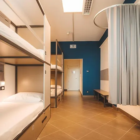 Hostel &